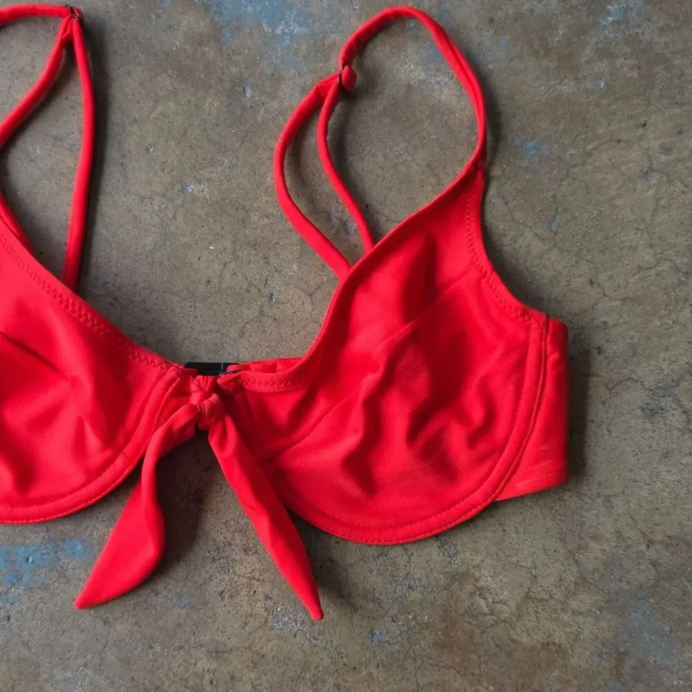 Blackbough Swim Red Bikini Size S Cheeky Bottoms Underwire Top Swimsuit - Picture 3 of 10